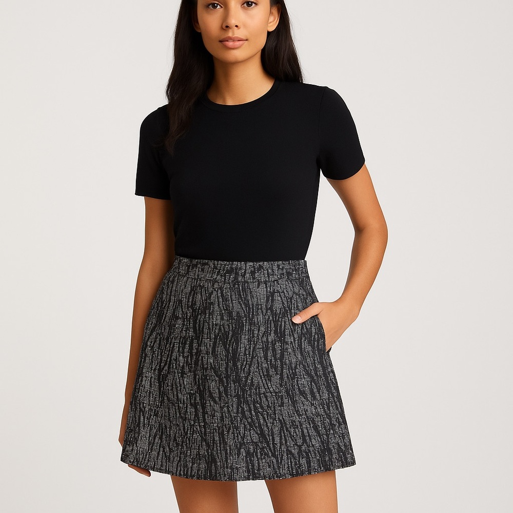 Stunning Michael Kors A-Line Woven Black Silver Skirt Pockets Size 12 Elegant